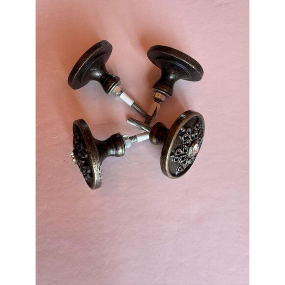 SET OF 2 Antique Metal EASY SCREW IN KNOBS DRESSER DRAWER ( 4 Available) - Picture 4 of 4